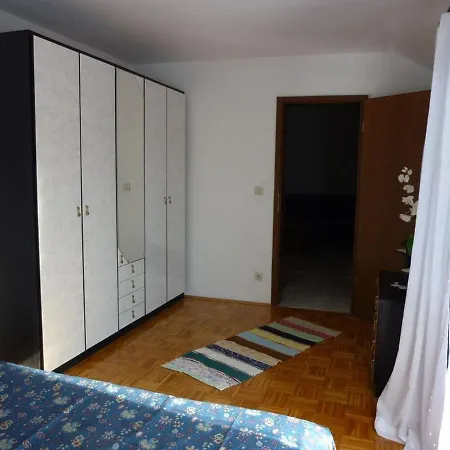 Apartment First Row Zavalatica