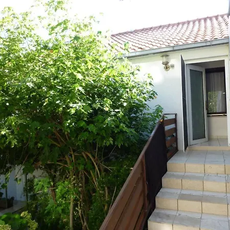 Apartment First Row Zavalatica